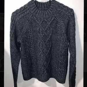 Abercrombie & Fitch Sweater